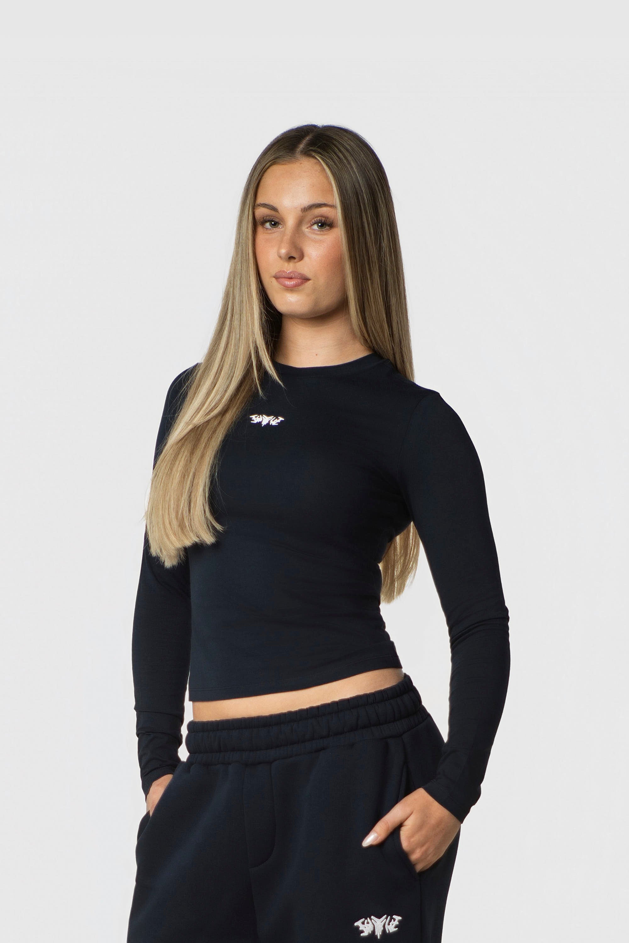 WOMEN LONGSLEEVE NAVY