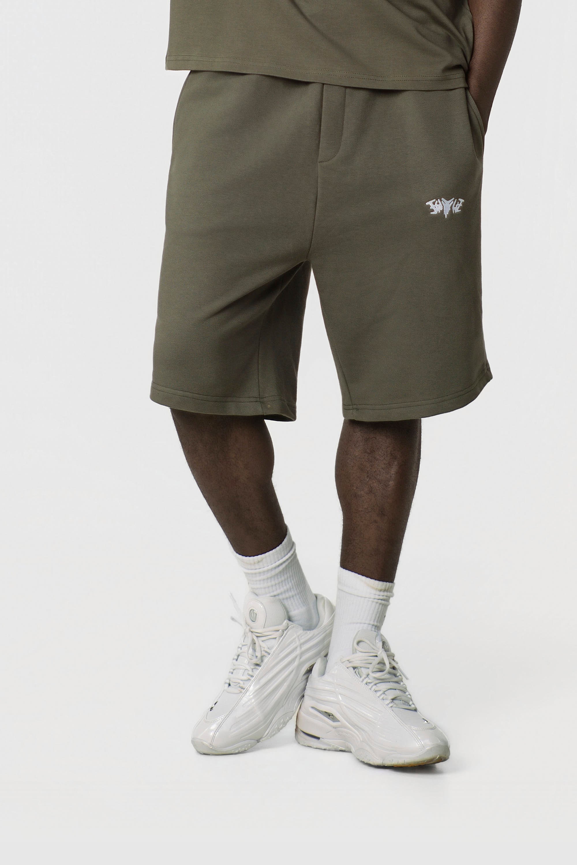 SHORTS OLIVE