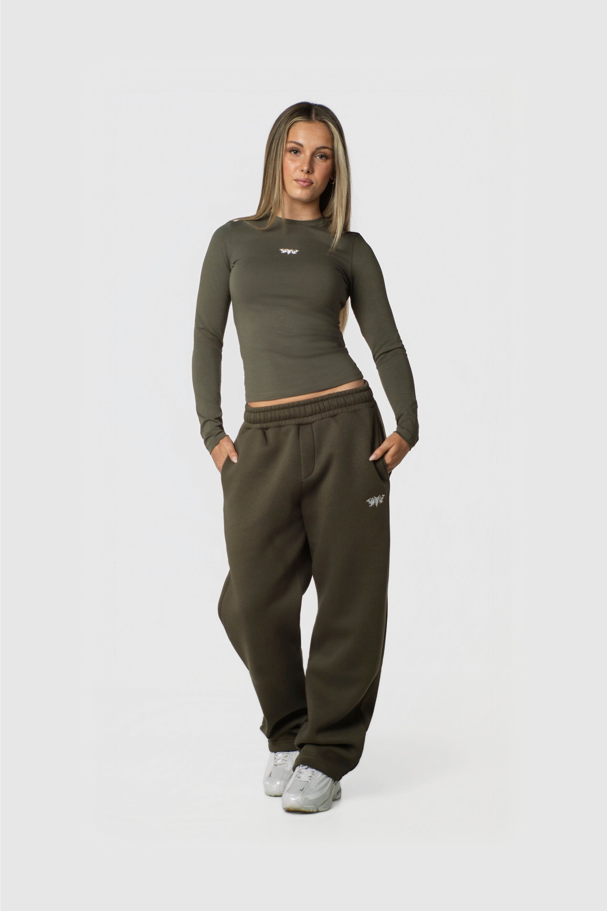 WOMEN LONGSLEEVE OLIVE