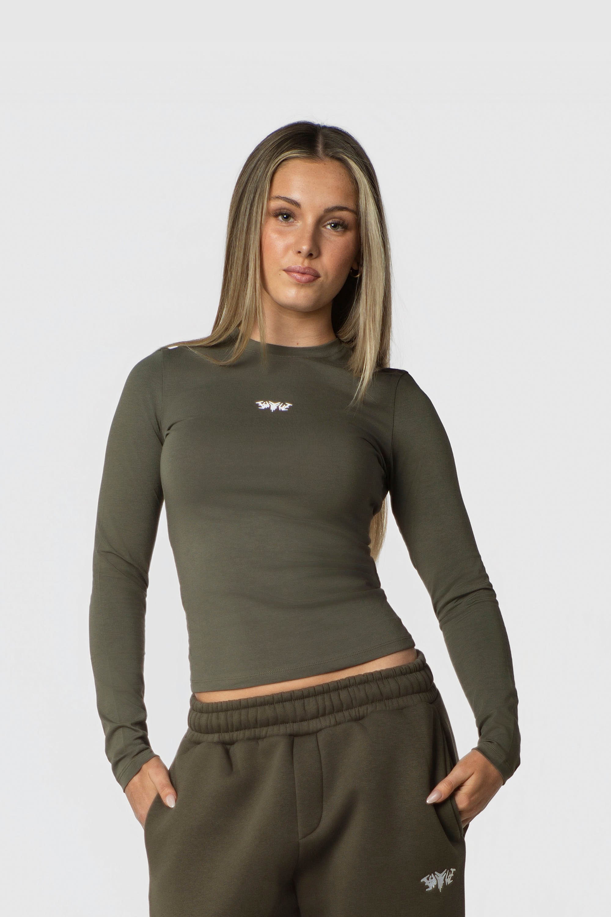 WOMEN LONGSLEEVE OLIVE