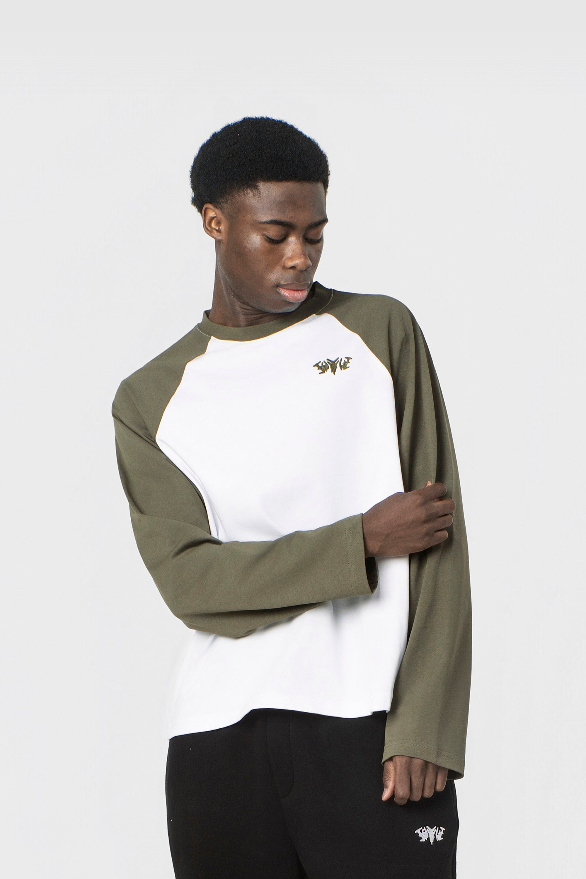 RAGLAN LONGSLEEVE OLIVE