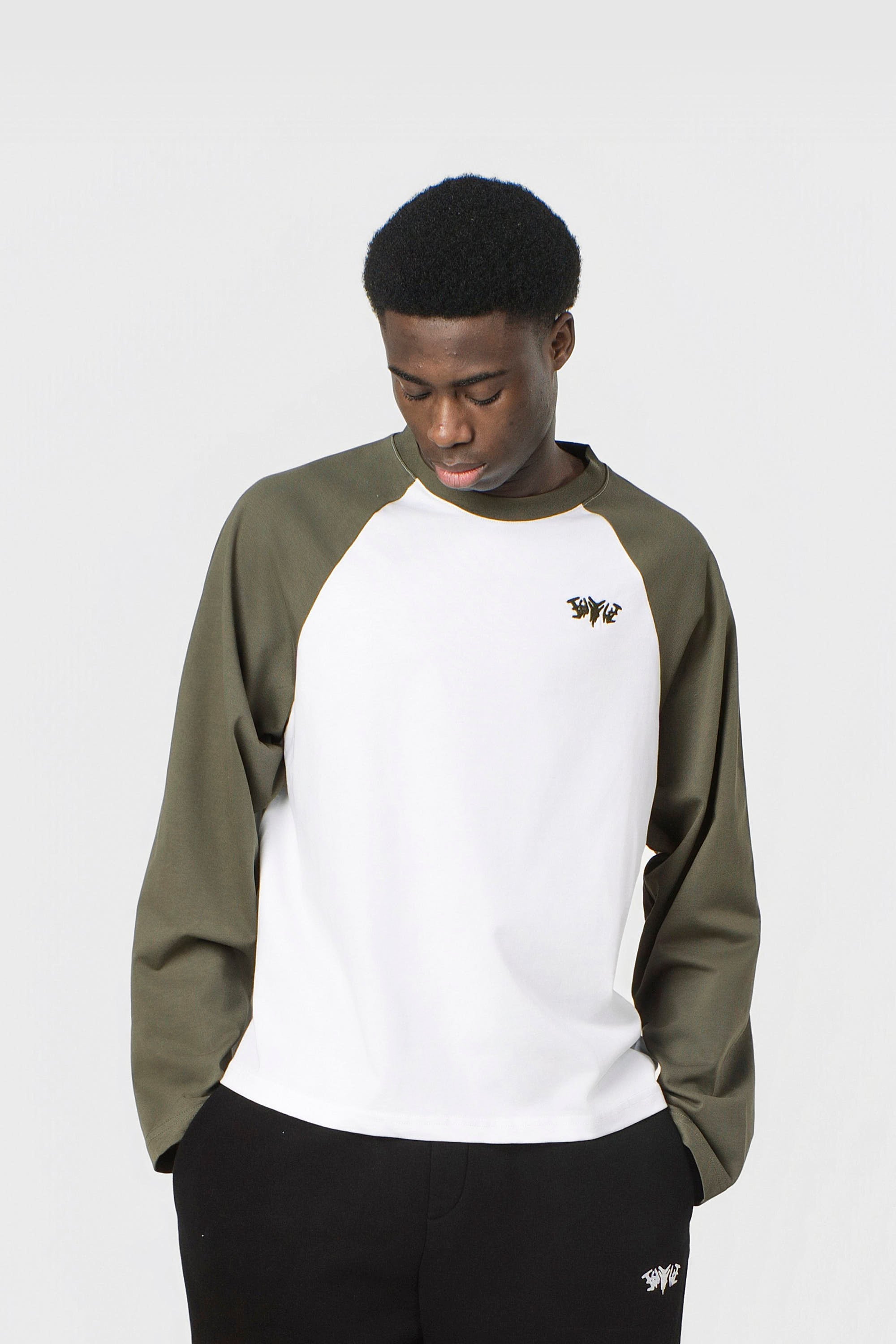 RAGLAN LONGSLEEVE OLIVE