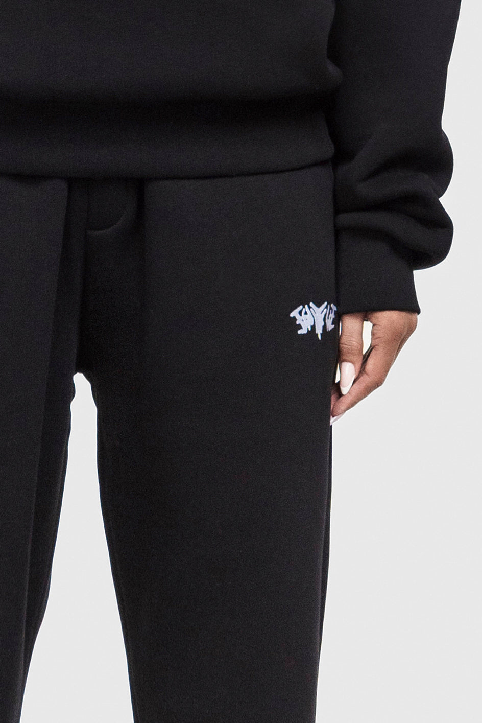 BASIC CUFFED JOGGER BLACK