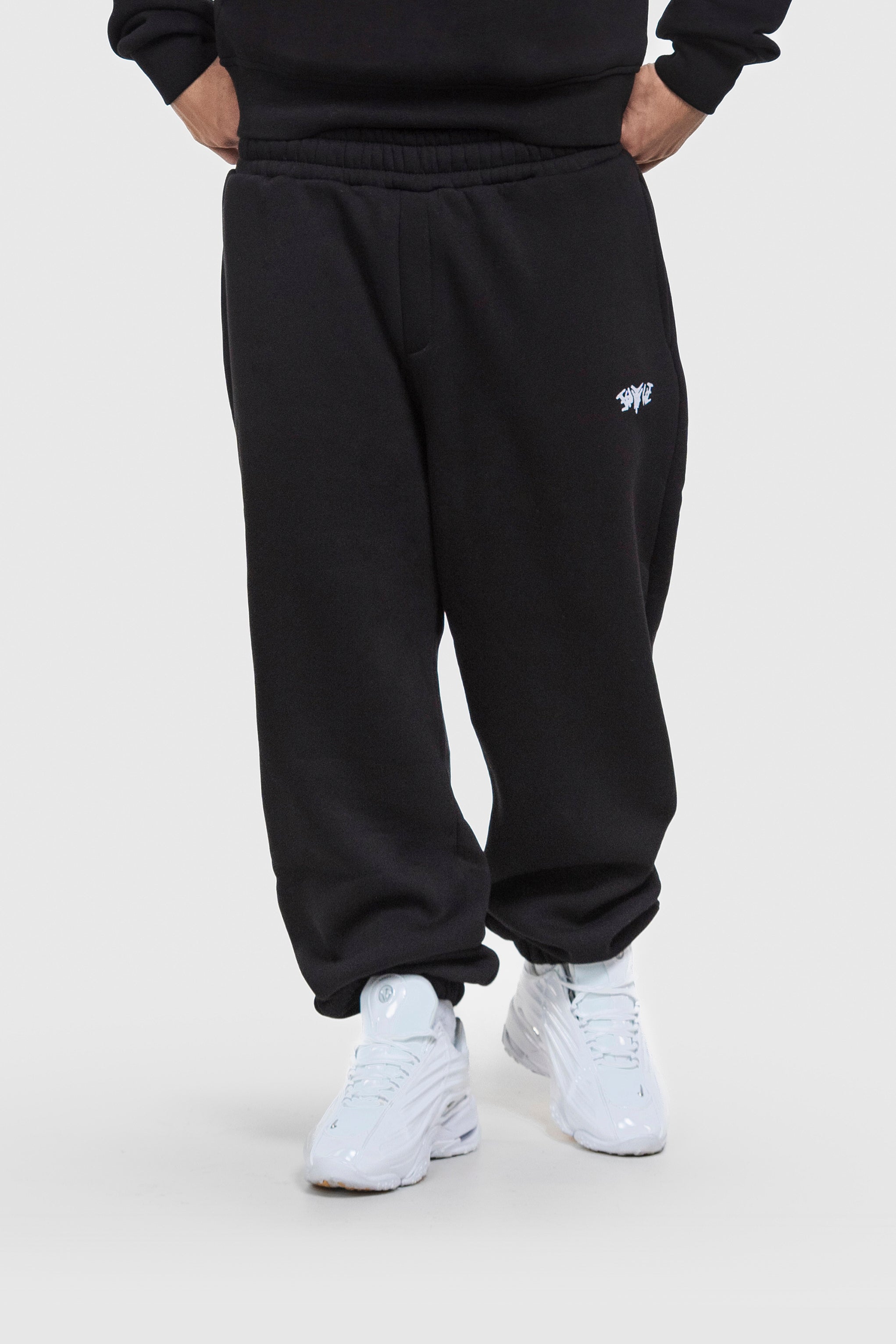 BASIC CUFFED JOGGER BLACK
