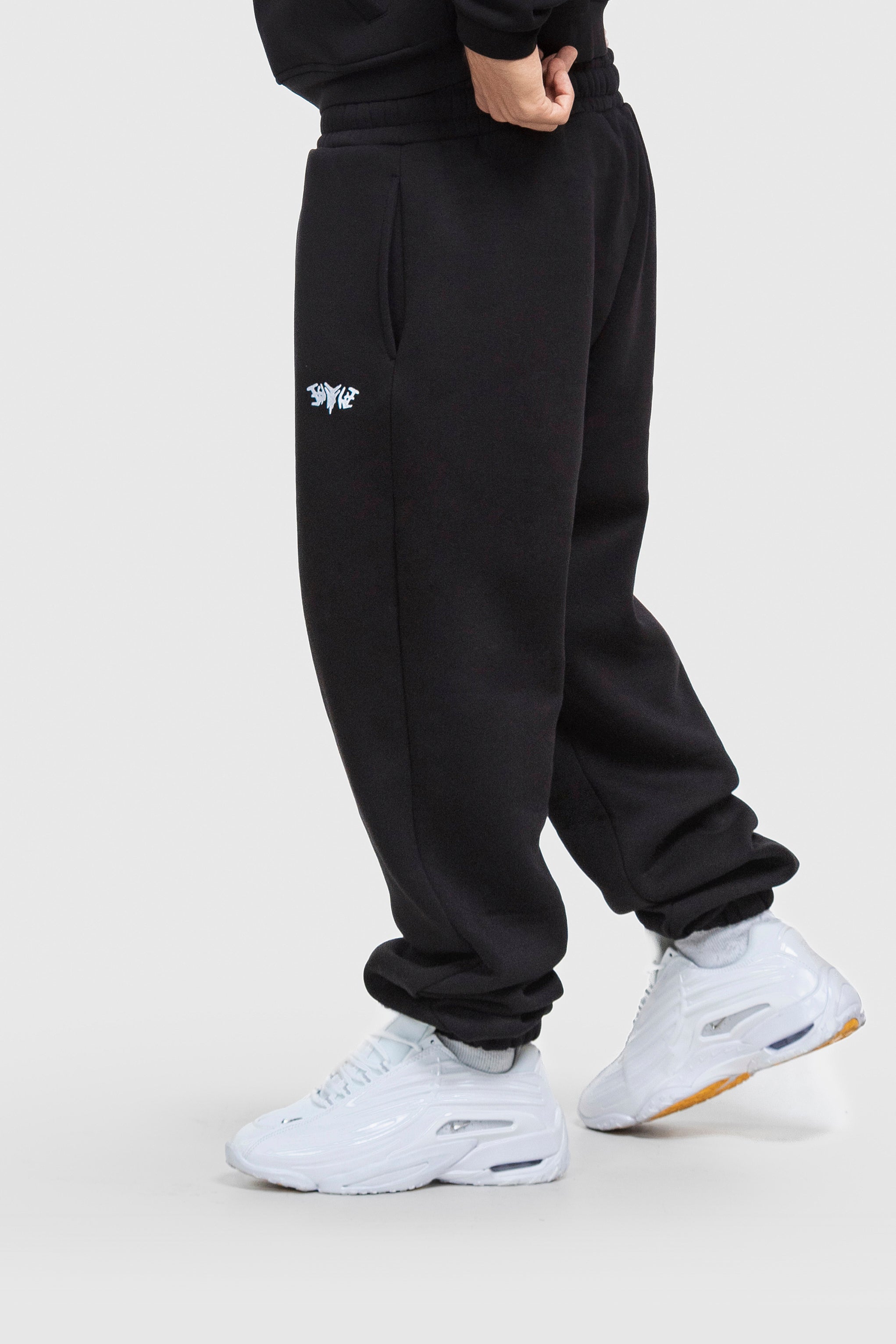 BASIC CUFFED JOGGER BLACK