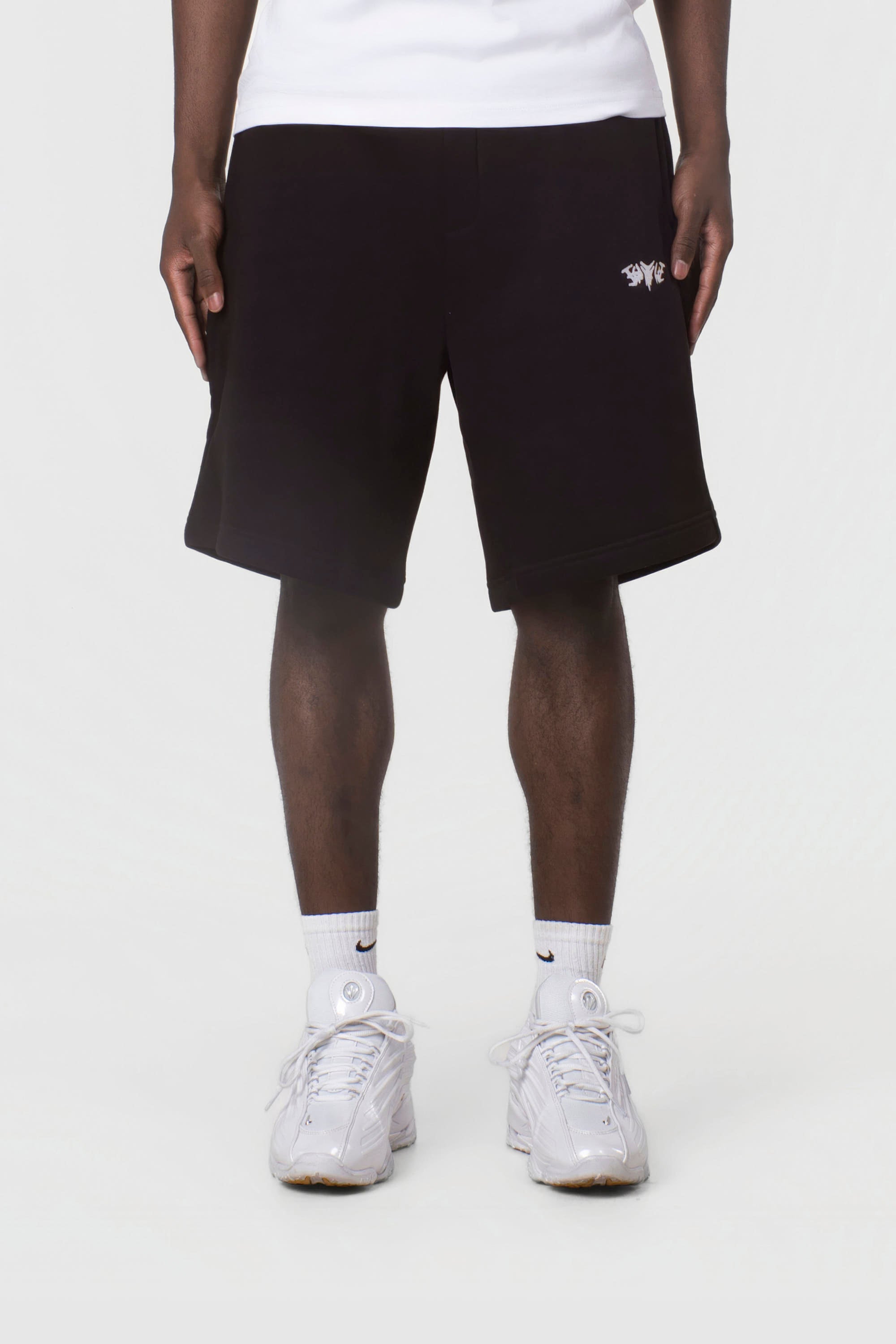 BASIC SHORTS BLACK