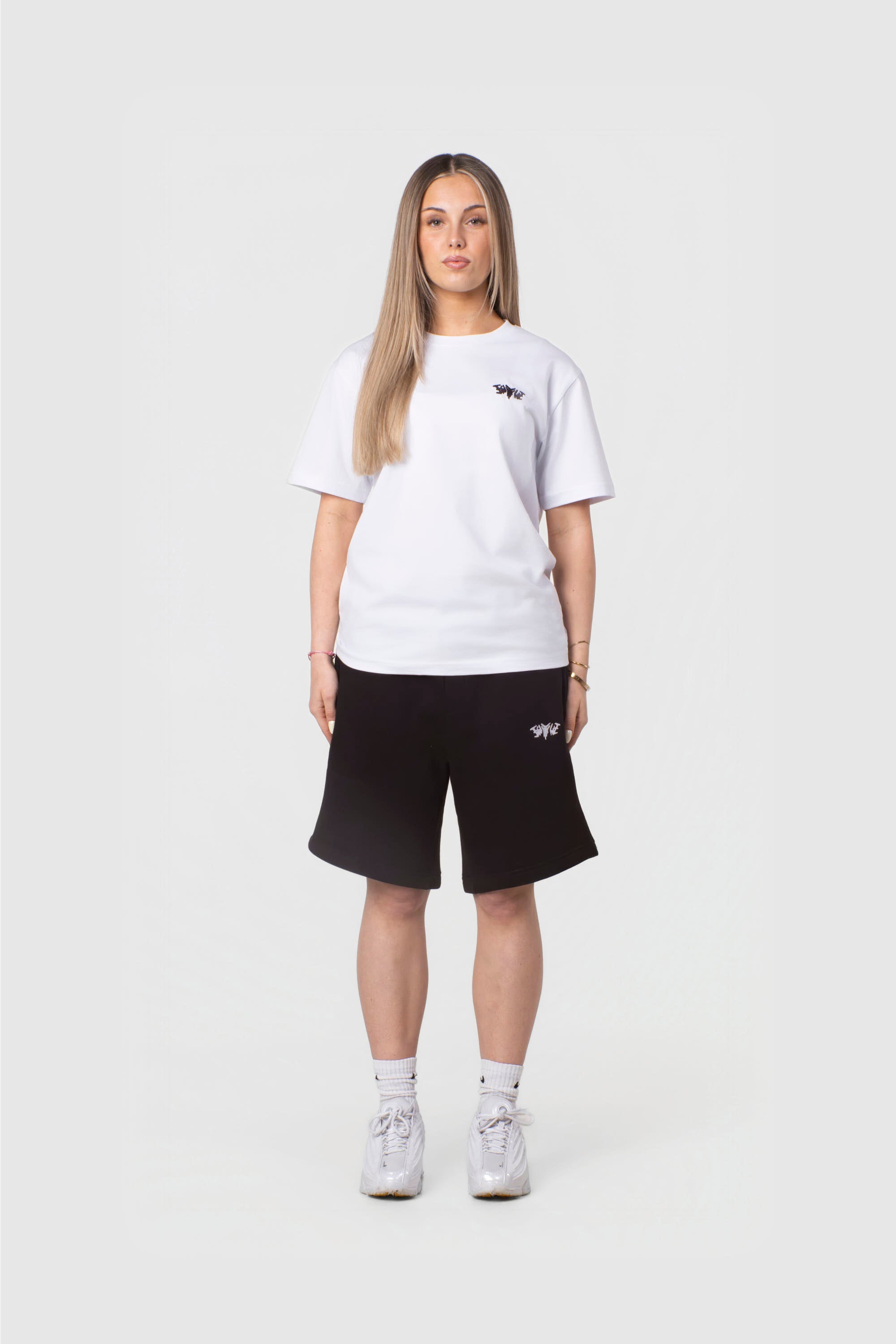 BASIC SHORTS BLACK