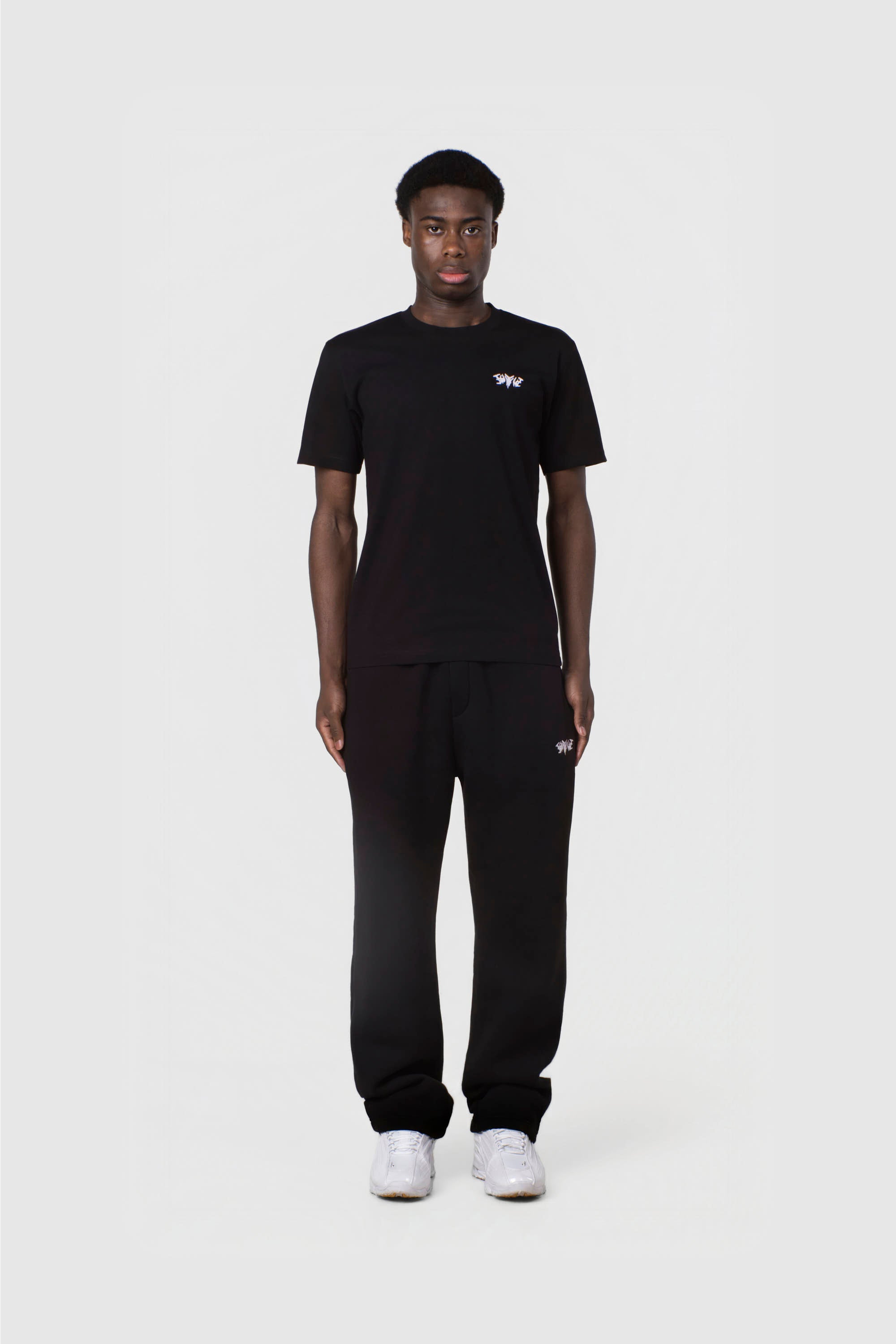 SLIM BASIC SHIRT BLACK