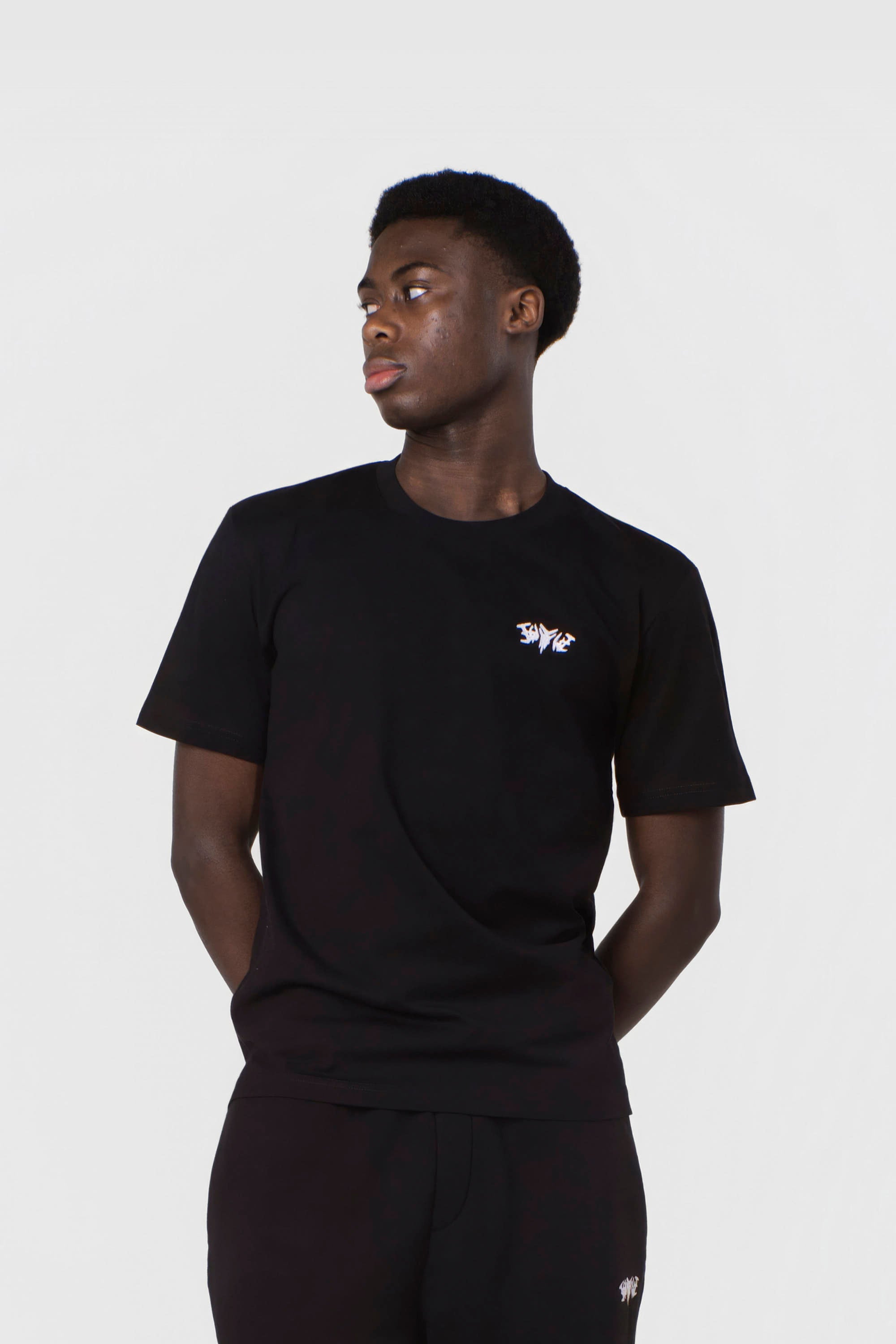 SLIM BASIC SHIRT BLACK