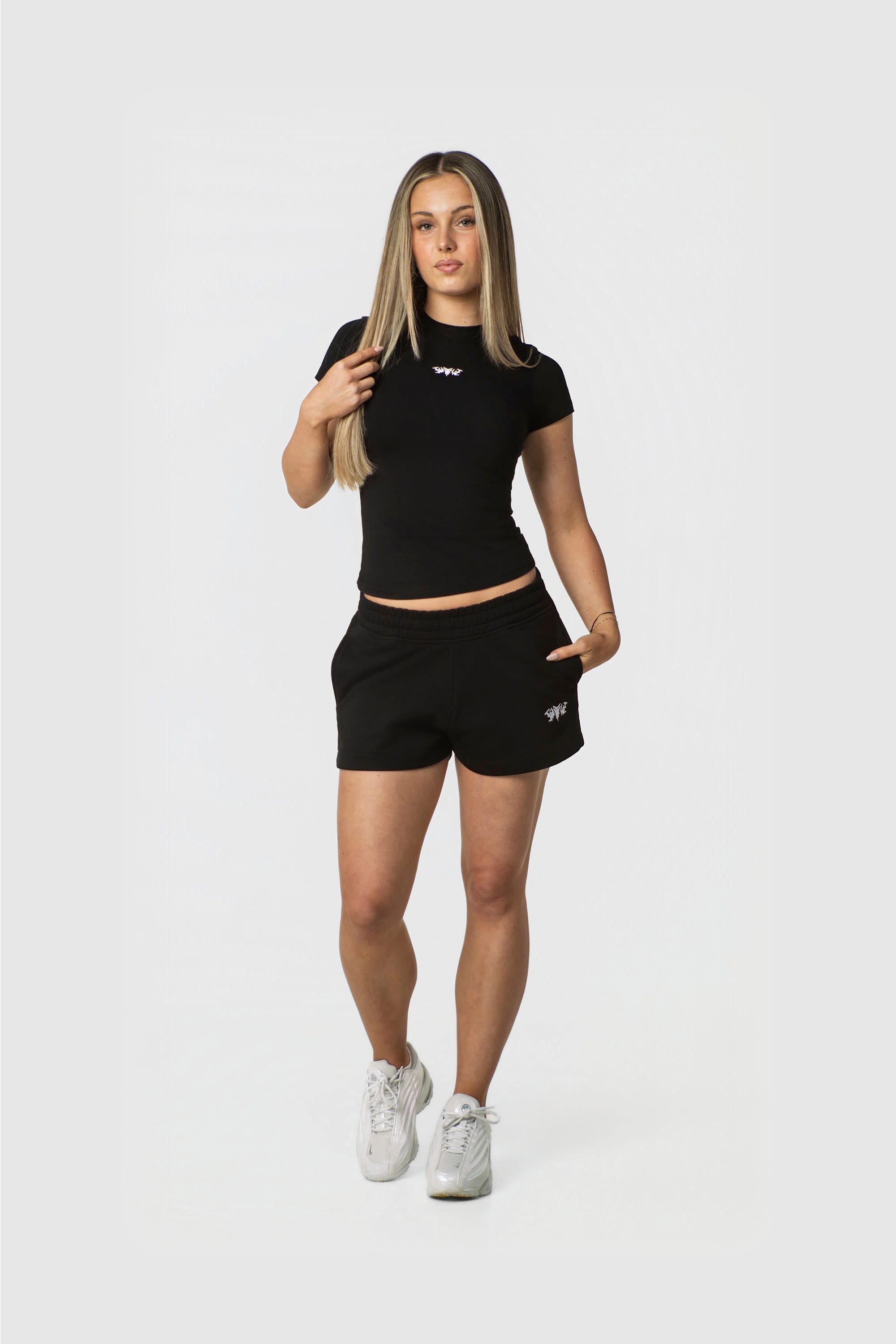 WOMEN SHORTS BLACK