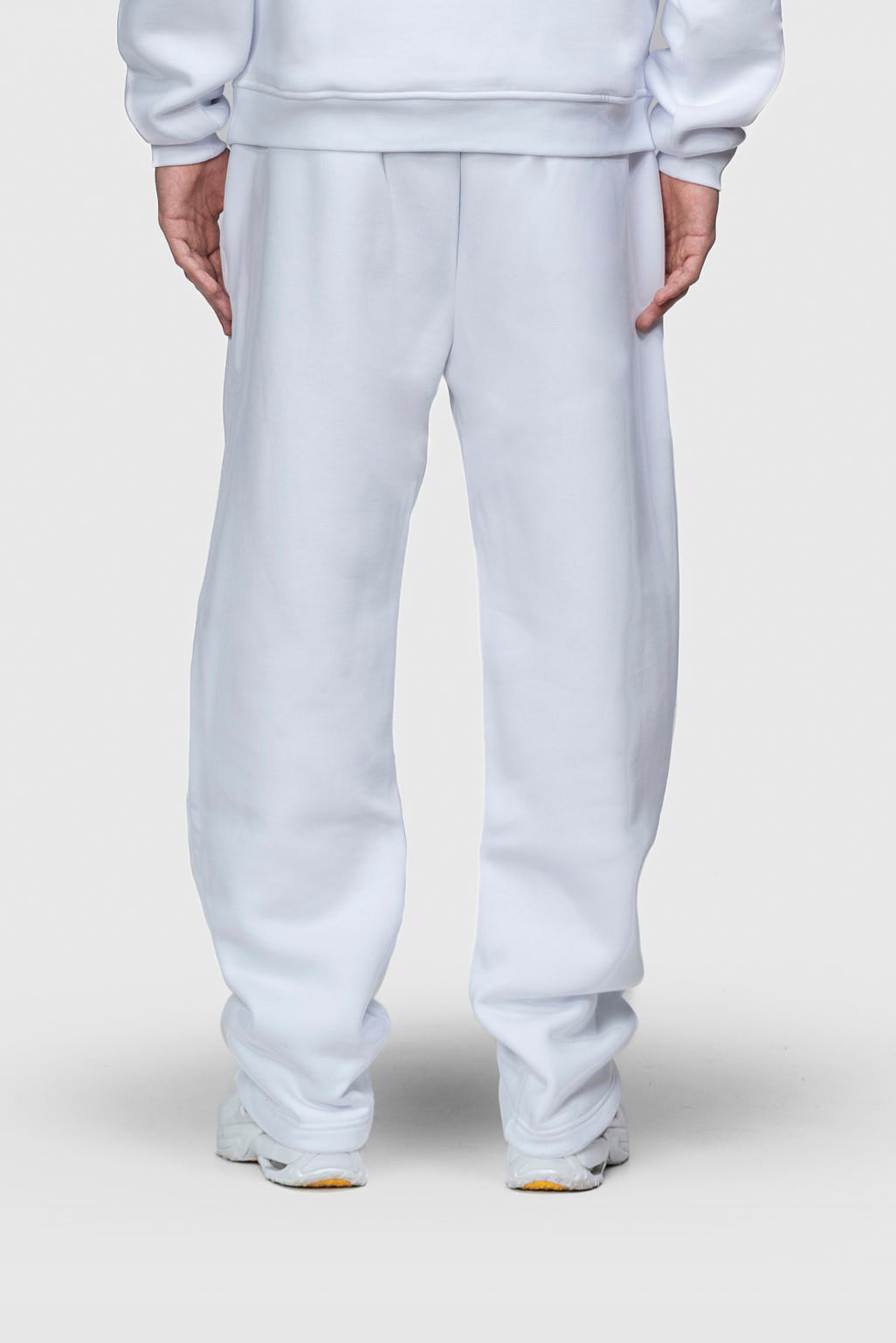 BASIC SWEATPANTS WHITE