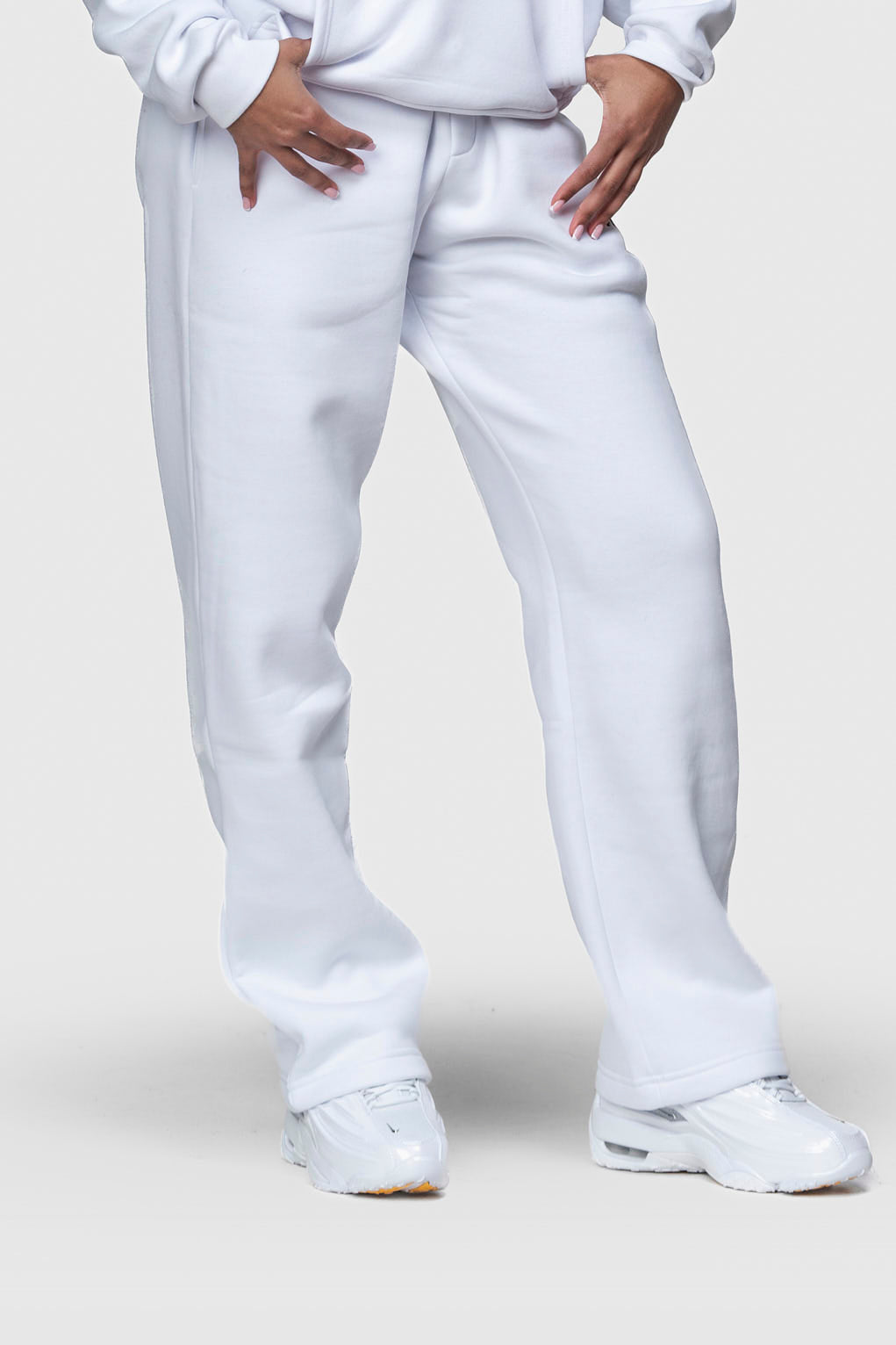 BASIC SWEATPANTS WHITE