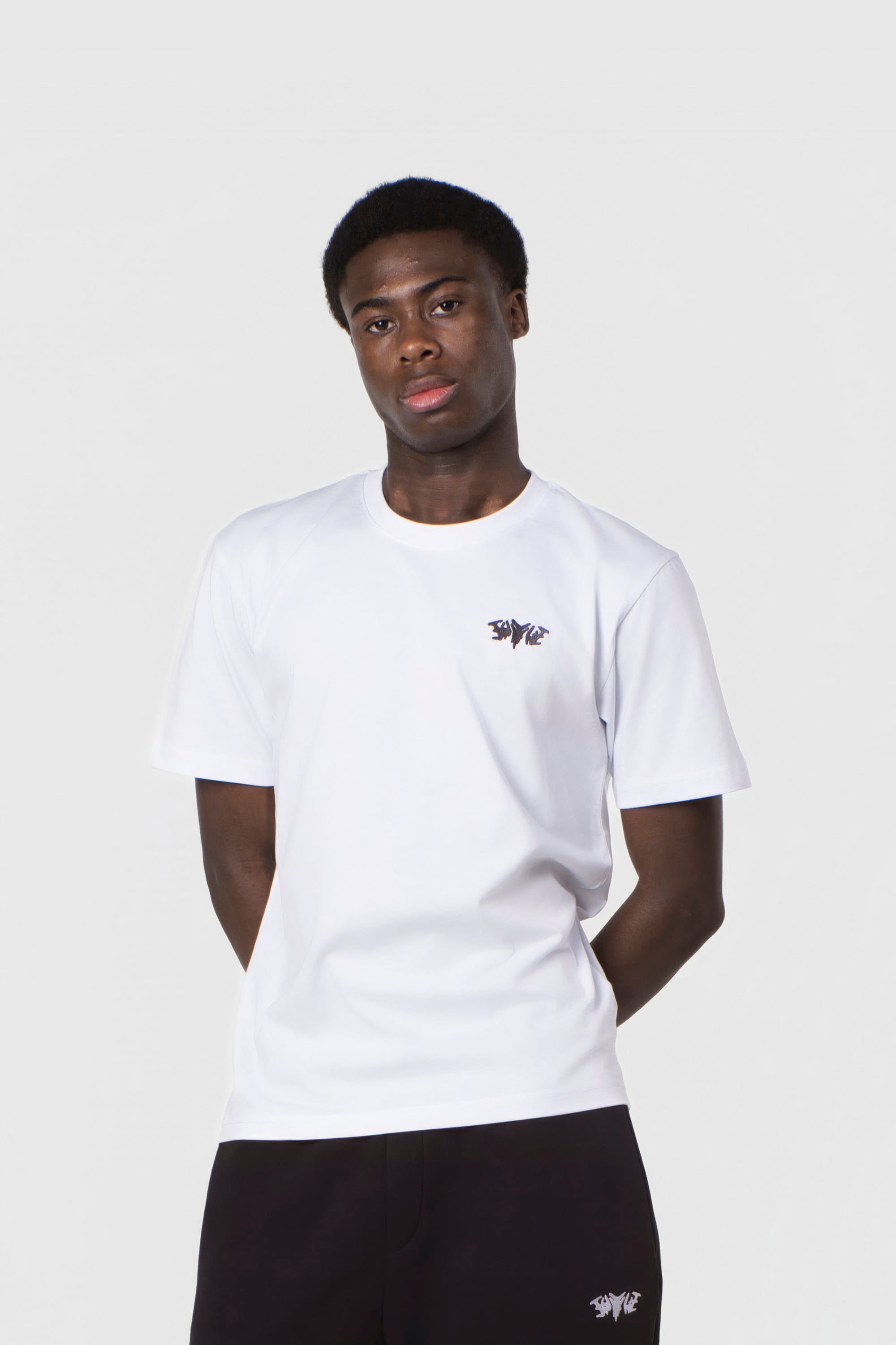 SLIM BASIC SHIRT WHITE