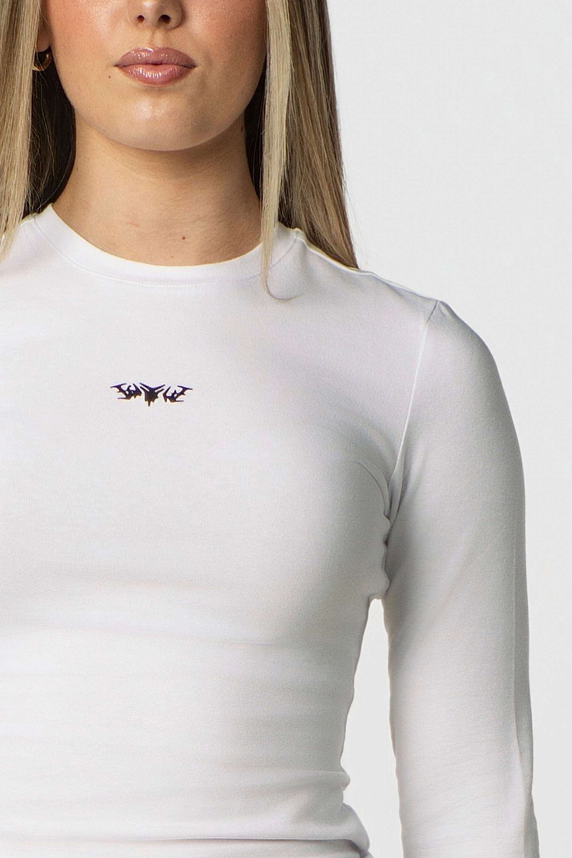 WOMEN LONGSLEEVE WHITE