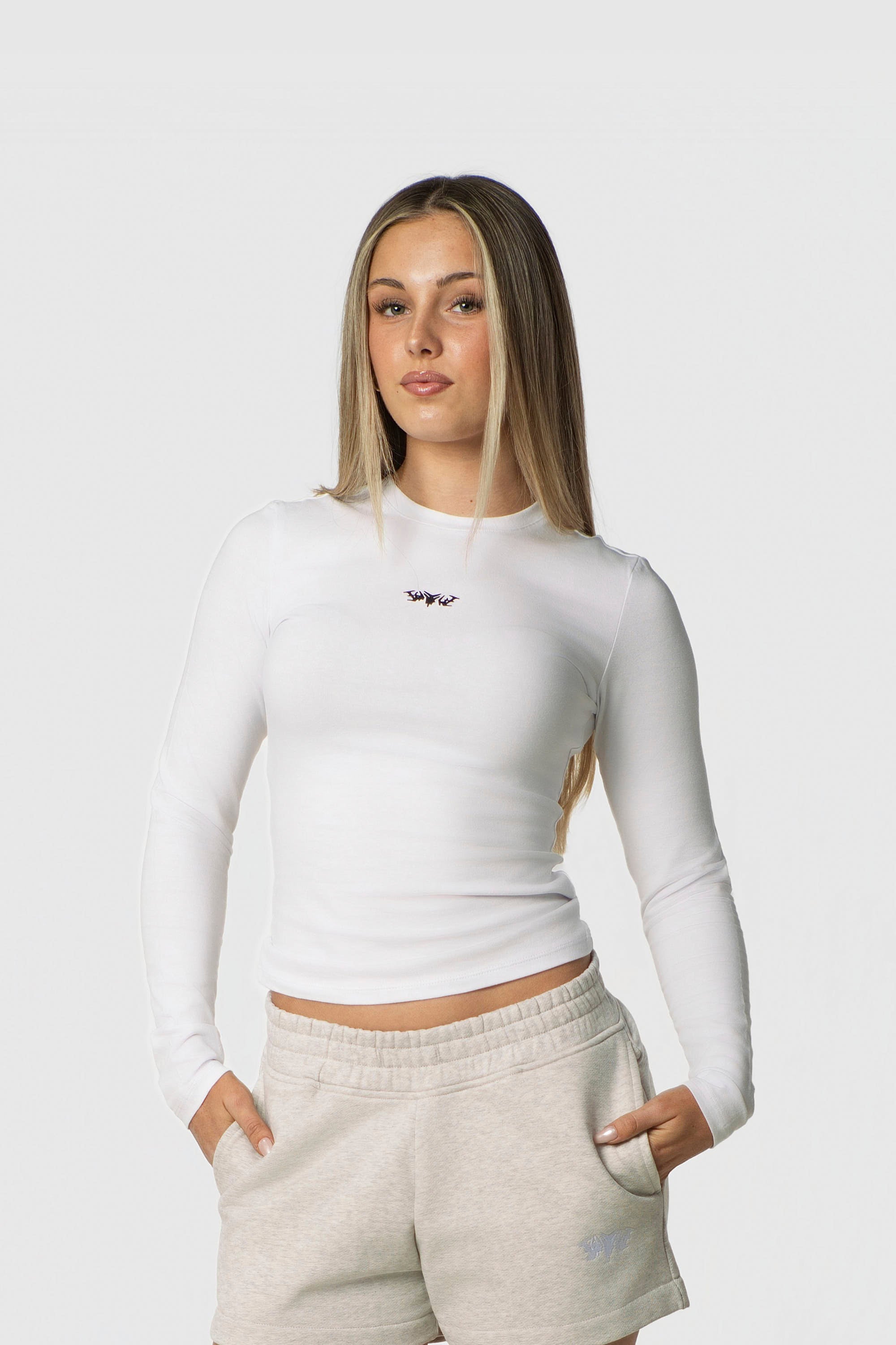 WOMEN LONGSLEEVE WHITE