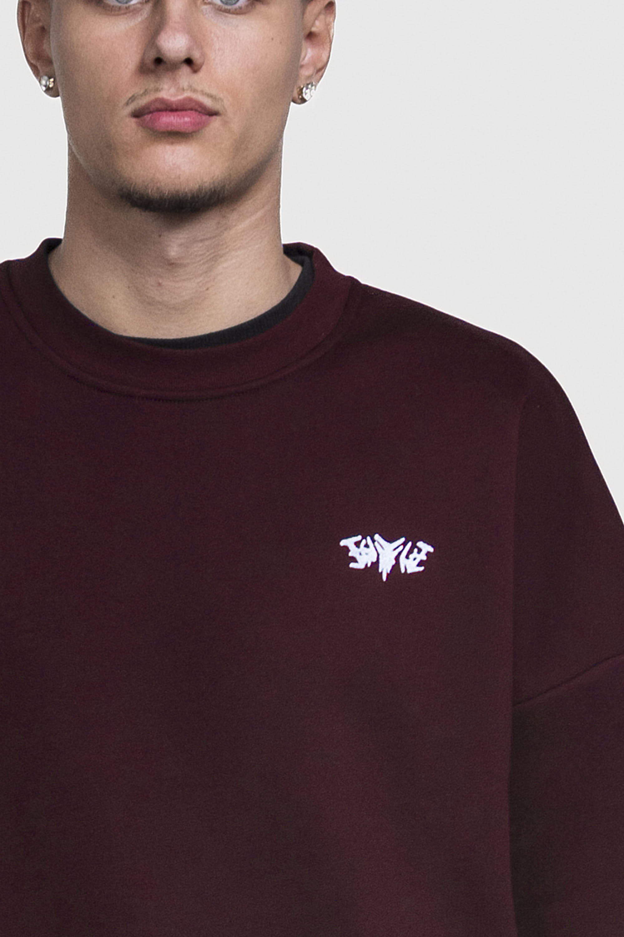 BASIC SWEATER REDWINE