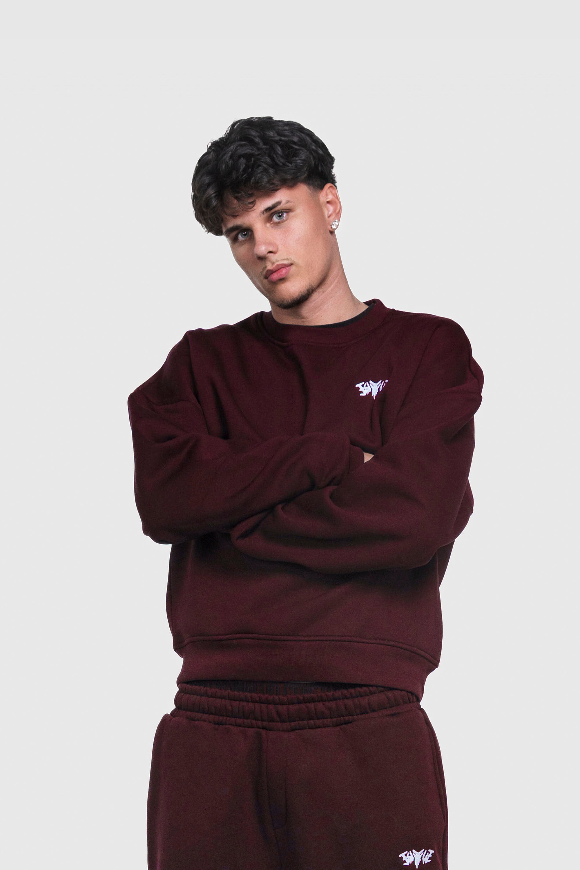BASIC SWEATER REDWINE