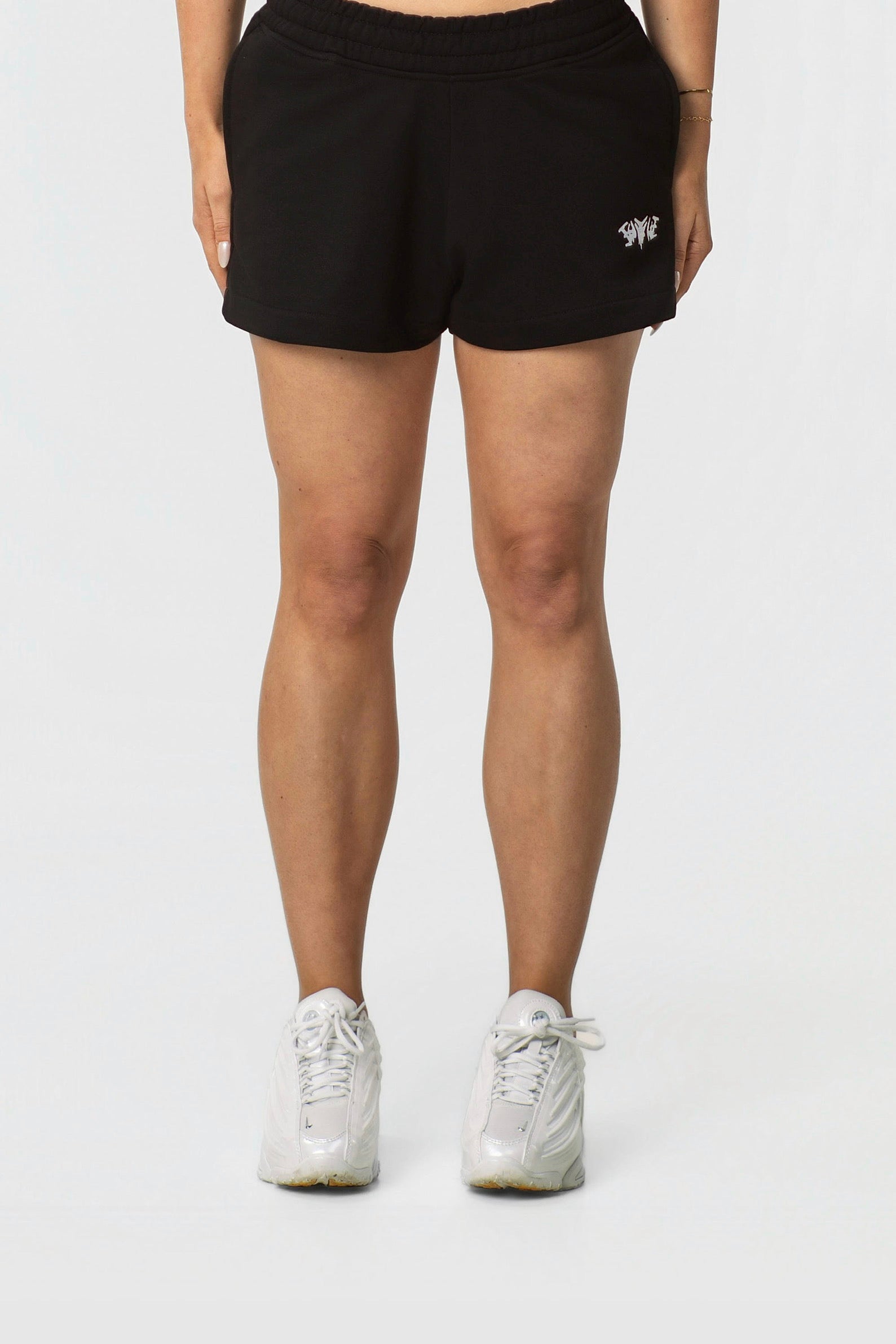WOMEN SHORTS BLACK